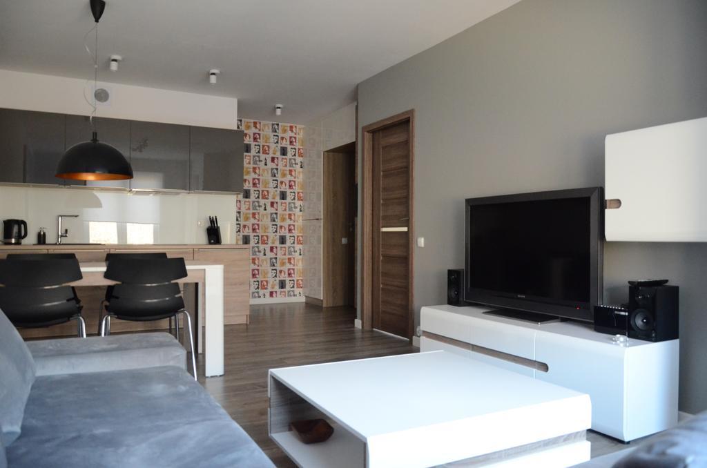 Apartament 303 Z Garazem Osiedle Polanki 코워브제크 객실 사진